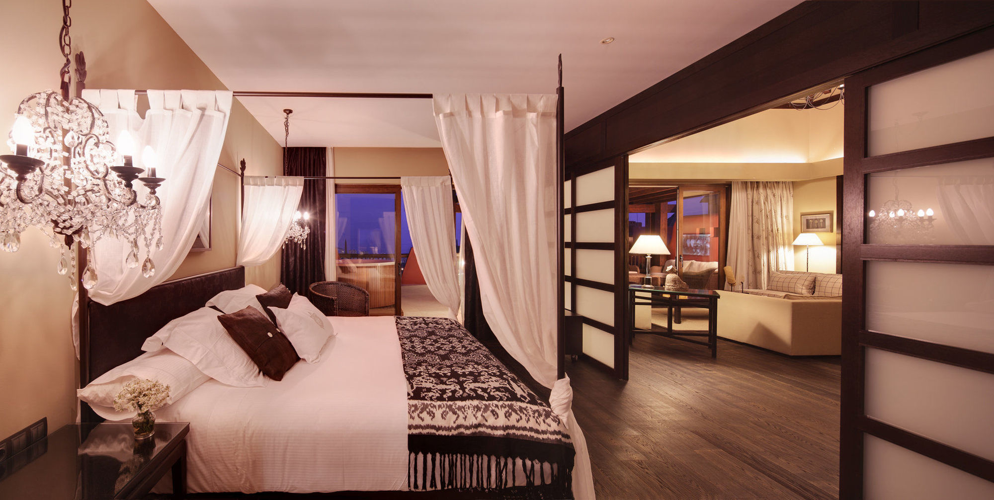Asia Gardens Hotel & Thai Spa, A Royal Hideaway Hotel Фінестрат Екстер'єр фото A suite at the hotel