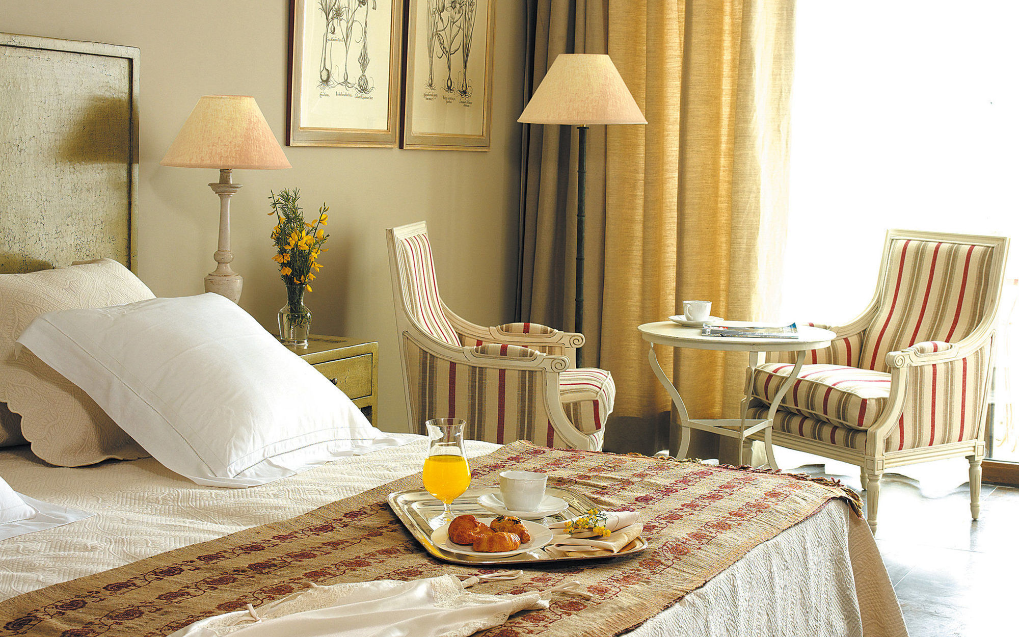Asia Gardens Hotel & Thai Spa, A Royal Hideaway Hotel Фінестрат Екстер'єр фото A room at the hotel
