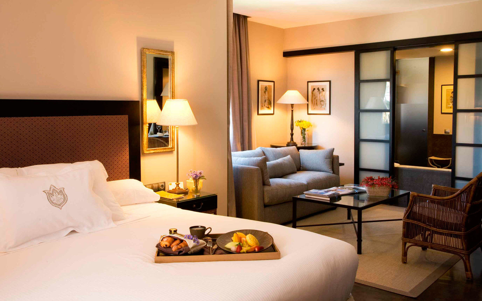 Asia Gardens Hotel & Thai Spa, A Royal Hideaway Hotel Фінестрат Екстер'єр фото A room at the Mandarin Oriental, Madrid
