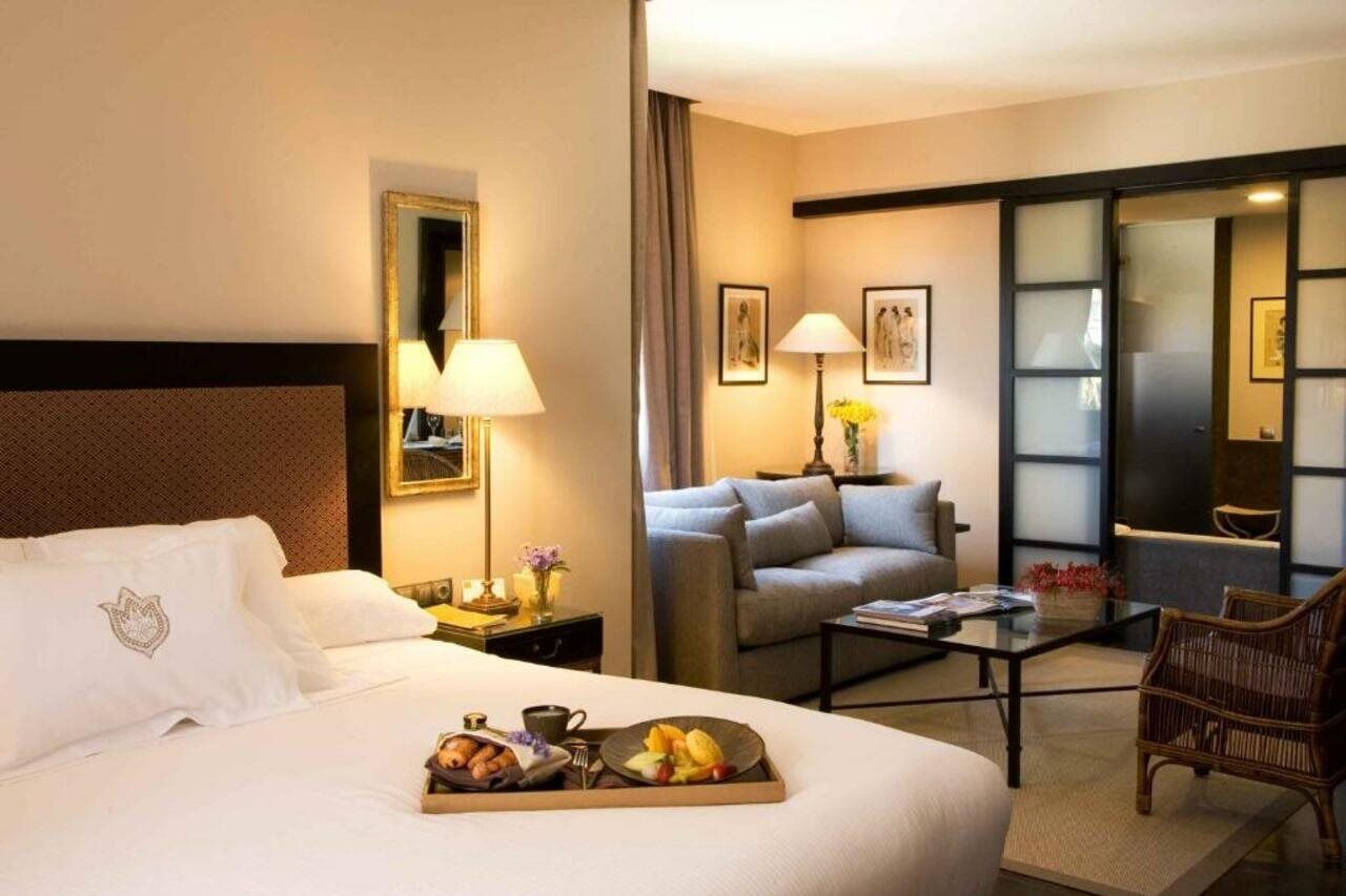 Asia Gardens Hotel & Thai Spa, A Royal Hideaway Hotel Фінестрат Екстер'єр фото A suite at the Mandarin Oriental, Barcelona
